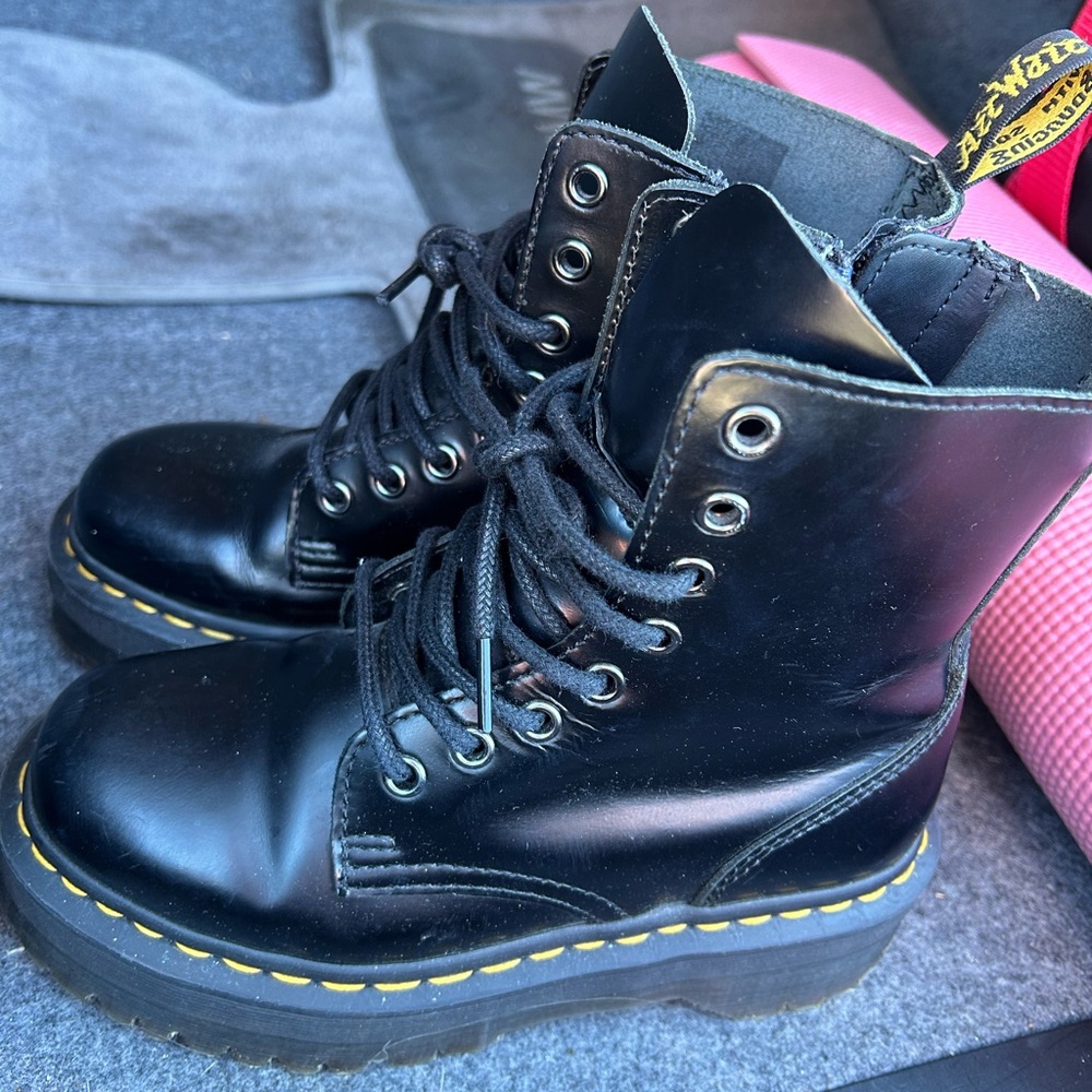 Platform Doc Martens